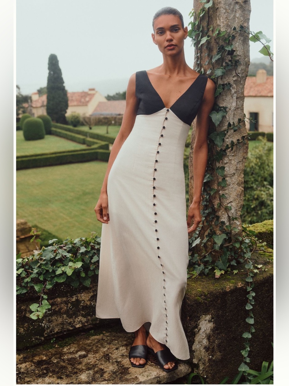 Anthropologie Mare Mare linen Black & Cream V-Neck Button-Front Maxi Dress